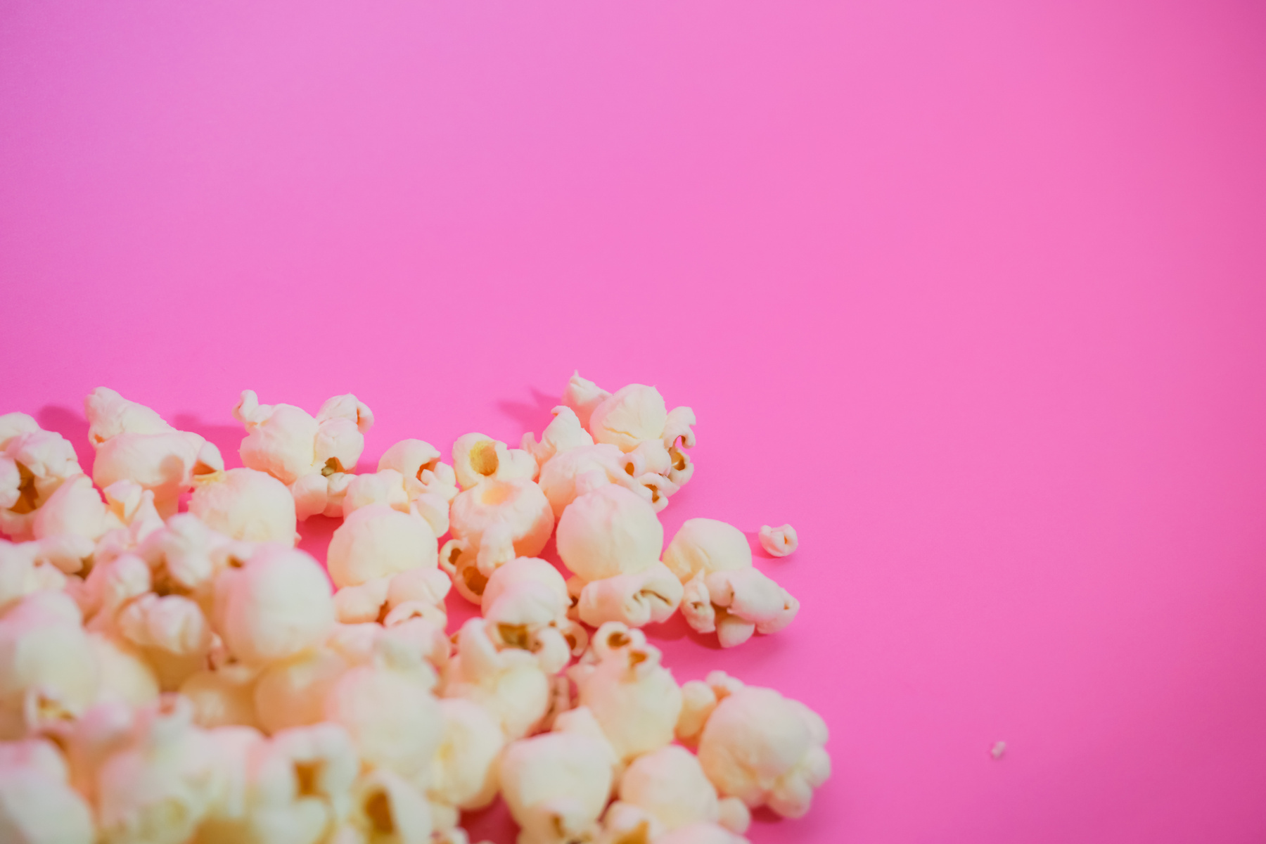 The popcorn which scattered it (The popcorn which scattered it)